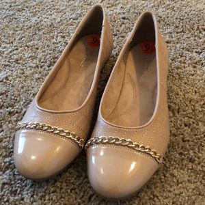 Aerosoles size 9.5 nude flats